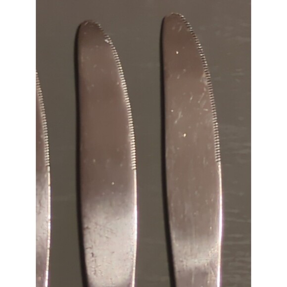 Oneida KENNETT SQUARE HH Distinction Deluxe Stainless Flatware Butter Knives 6 - Picture 7 of 12
